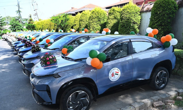 India Gifts Electric Vehicles to Nepal to Support ‘Sagarmatha Sambad’