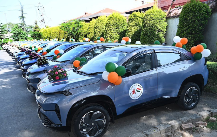 India Gifts Electric Vehicles to Nepal to Support ‘Sagarmatha Sambad’