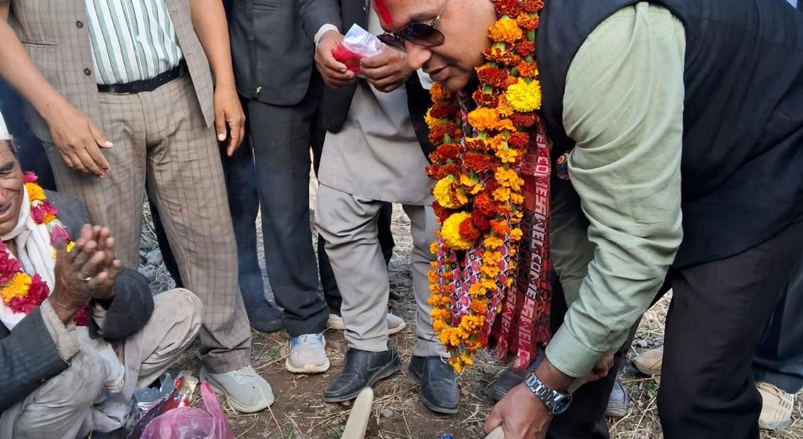 Foundation Laid for Food Distribution Center in Muktikot